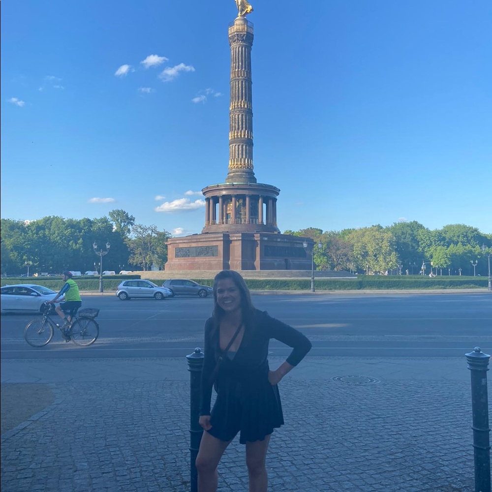 Meet your Posher, Annika